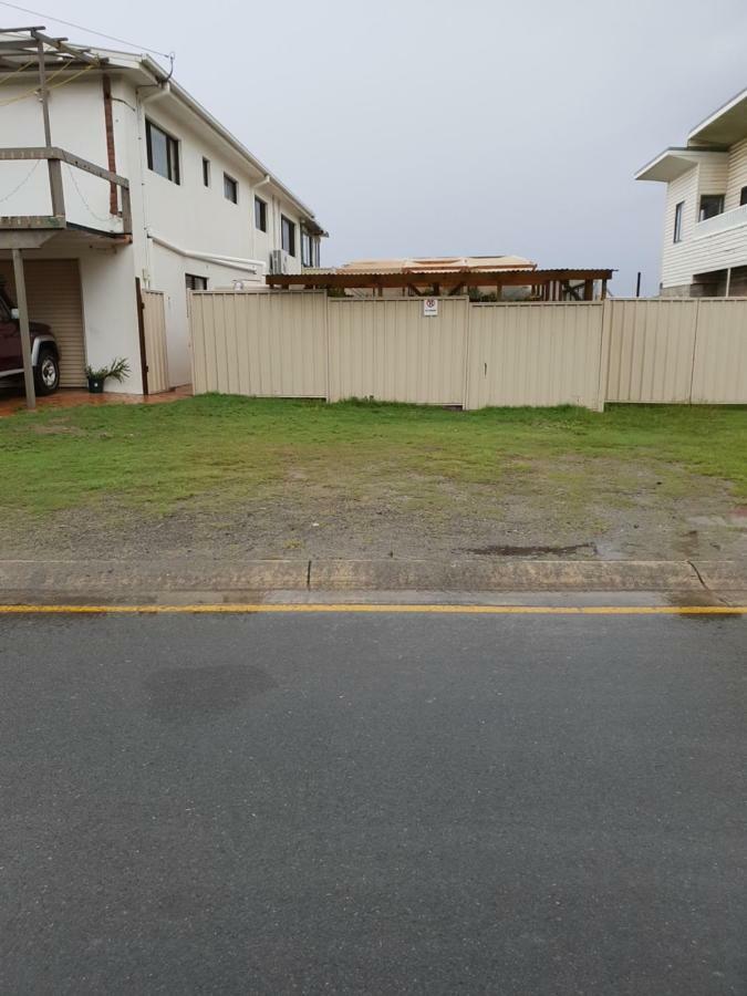 Palmy Sea Breeze Hotel Gold Coast Exterior photo